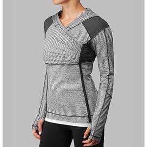 Lululemon Athletica Top Women 6 Gray/Black Striped Hooded Wrap V-Neck Zip Pocket